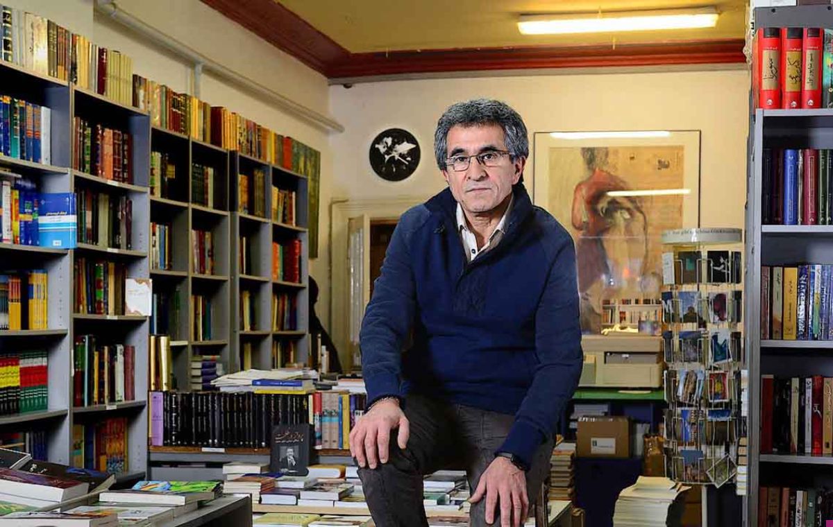 عباس معروفی از مهم‌ترین نویسندگان ایرانی بود که با رمان «سمفونی مردگان» به شهرت رسید.