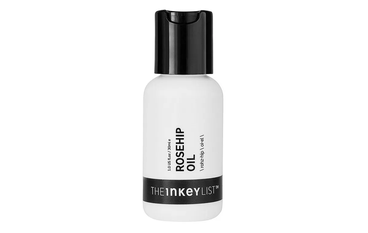 رز هیپ جزو بهترین روغن‌های برای جوانی پوست صورت