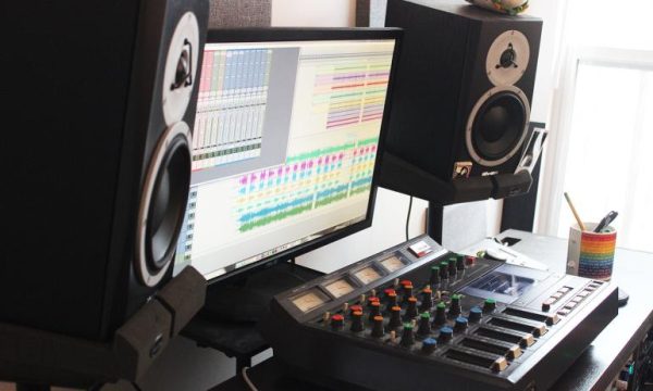 نکات مهم در ضبط وکال در مقابل اسپیکر مانیتورینگ