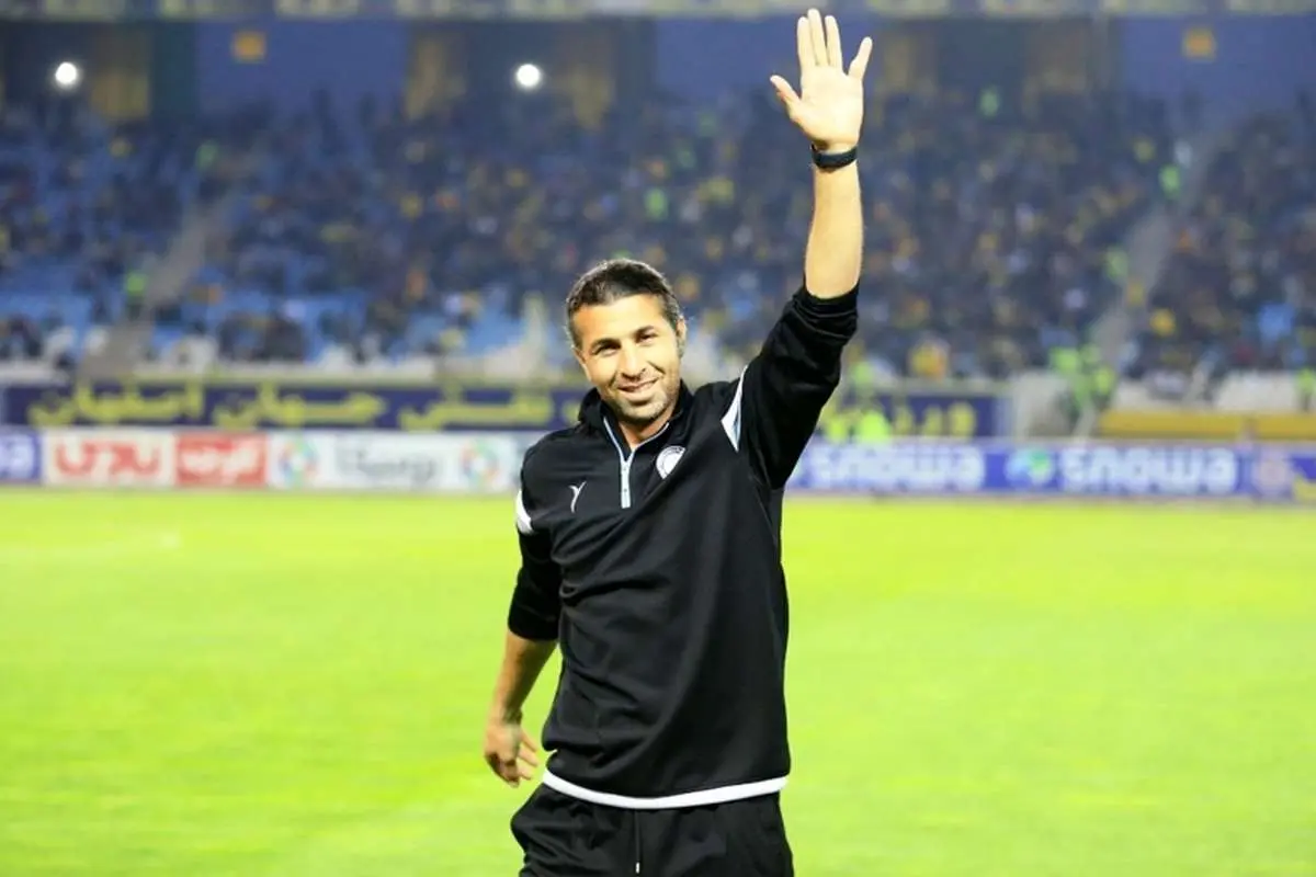 پیشکسوت محبوب سپاهان دستیار محرم می‌شود؟