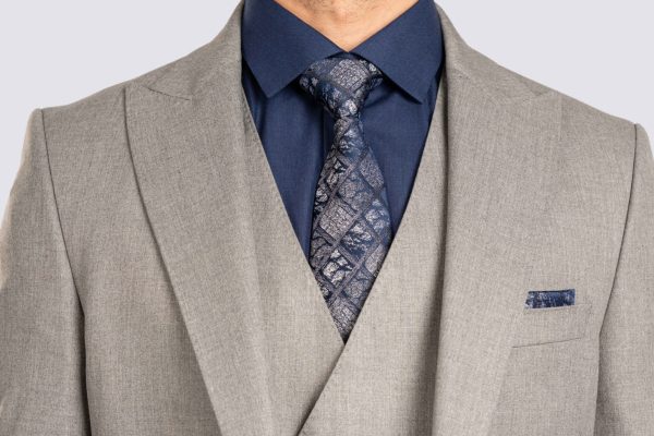 نکات مهم در انتخاب و کاربرد جیب کت و شلوار