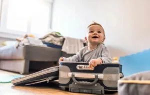 وسایل مورد نیاز برای سفر با نوزاد و کودک