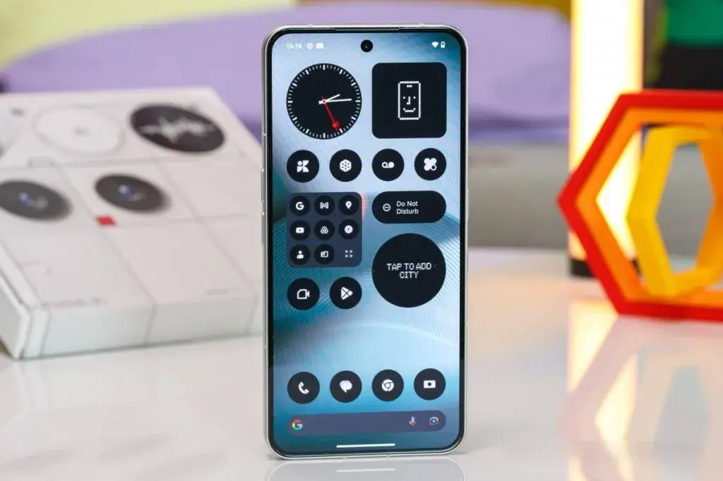 نقد و بررسی ناتینگ فون 3؛ طراحی