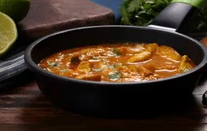 طرز تهیه خورشت کنگر با مرغ