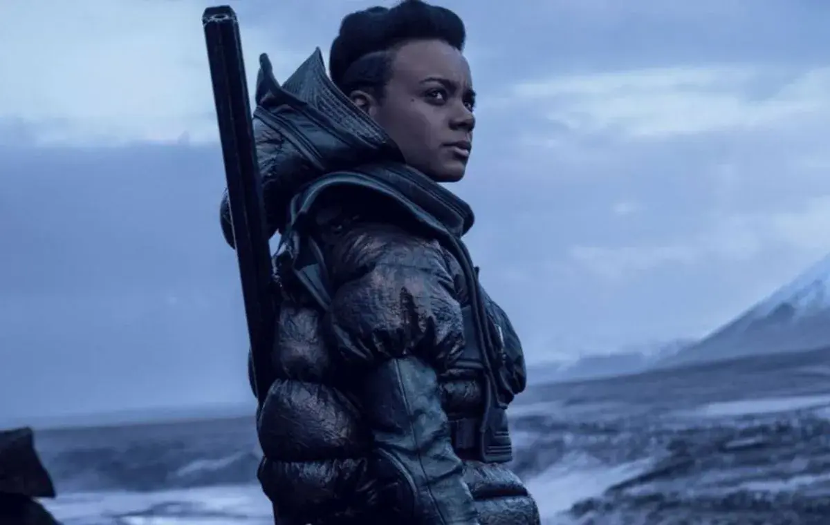 بهترین سریال‌های فضایی؛ بنیاد