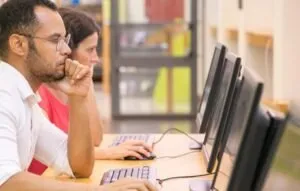 برنامه‌های مورد نیاز لپ‌تاپ دانشجویی؛ ابزارهای ضروری برای موفقیت تحصیلی