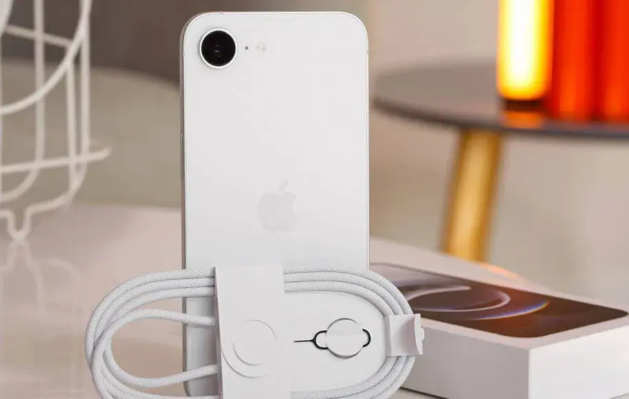 مقایسه شیائومی 14t پرو با آیفون 16e