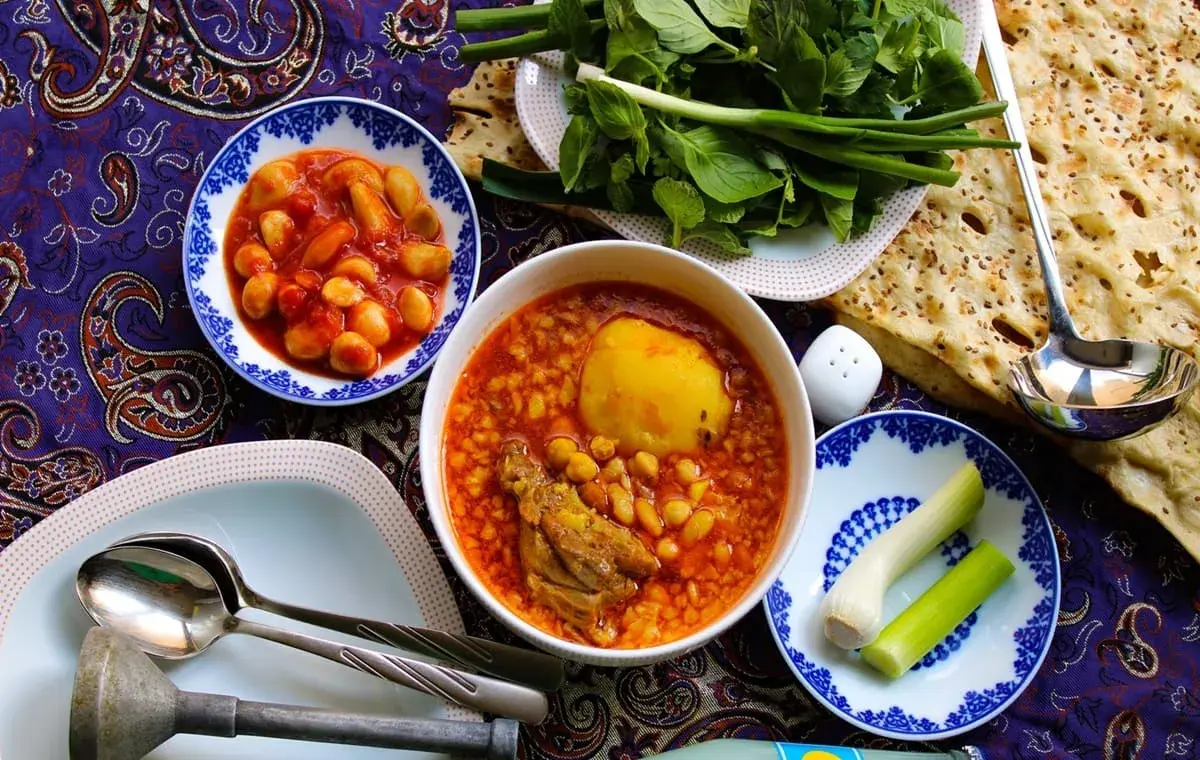 آبگوشت خربزه غذای محلی سمنان