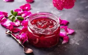 طرز تهیه مربا گل محمدی تازه و خوشمزه + نکات کلیدی