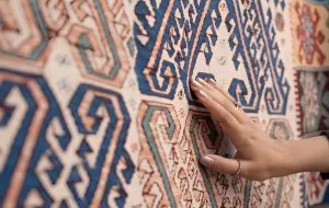 راهنمای خرید فرش؛ چگونه با کمترین اطلاعات بهترین را انتخاب کنیم؟