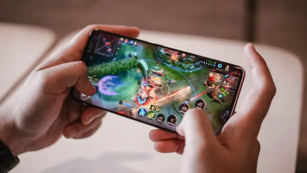 بررسی قدرت سخت‌افزاری آنر X9C