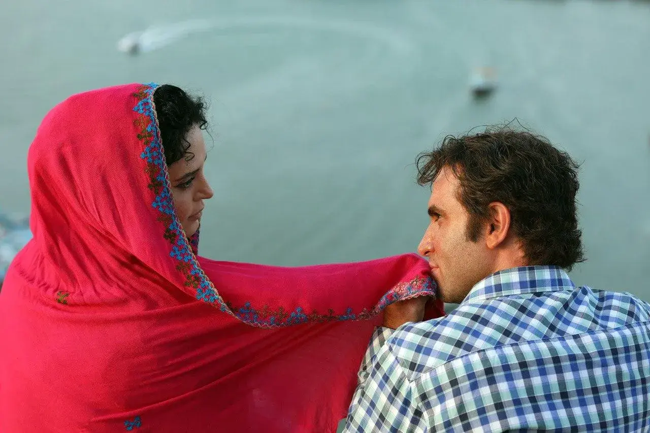 شبی که ماه کامل شد