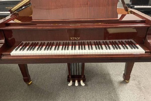 قیمت پیانو پتروف روسی (+فاکتورهای پنهان) آنچه قبل از خرید باید بدانید!