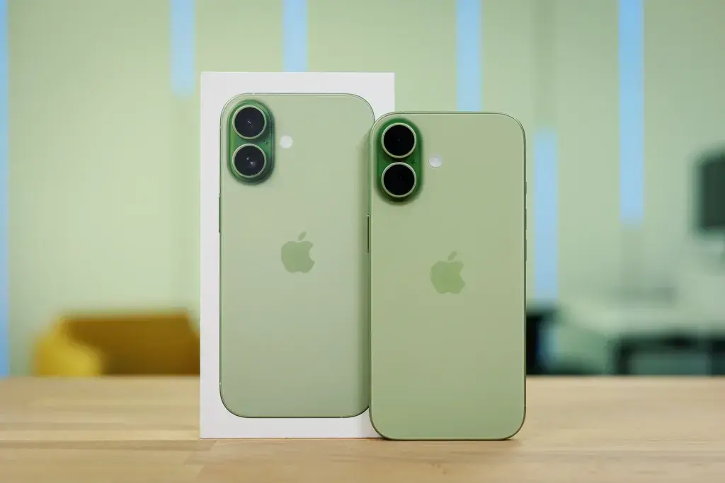 محتویات درون بسته‌بندی آیفون ۱۷