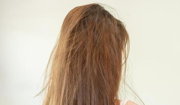 علت وز شدن موها