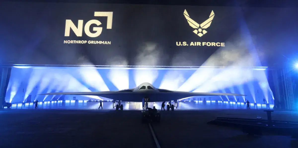 رونمایی نیروی هوایی آمریکا از B-21 Raider