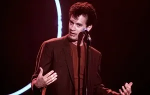 12 فیلم برتر درباره استندآپ کمدی