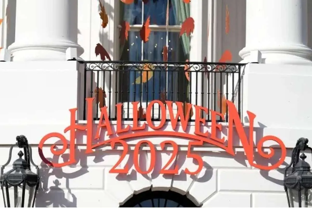 هالووینِ متفاوتِ ترامپ و ملانیا در کاخ سفید/ شوخی کودکان سوژه شد