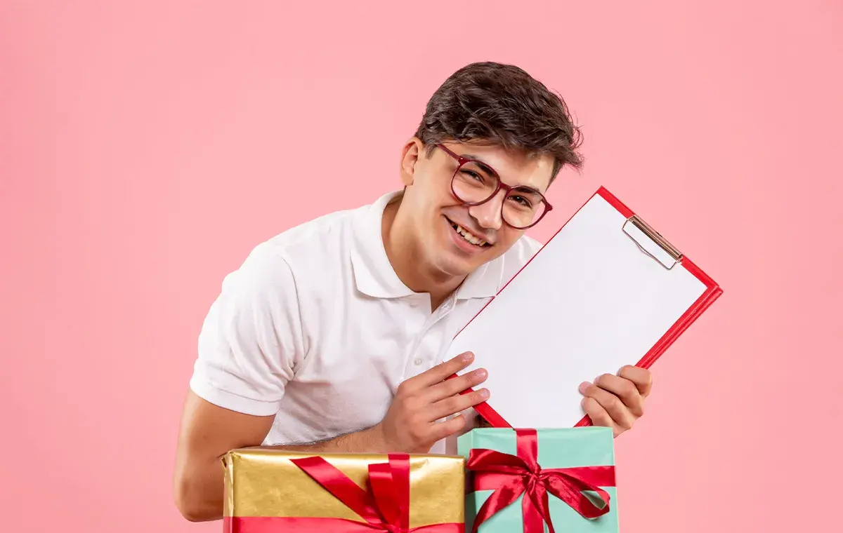 راهنمای خرید هدیه شب یلدا برای دانش‌آموزان