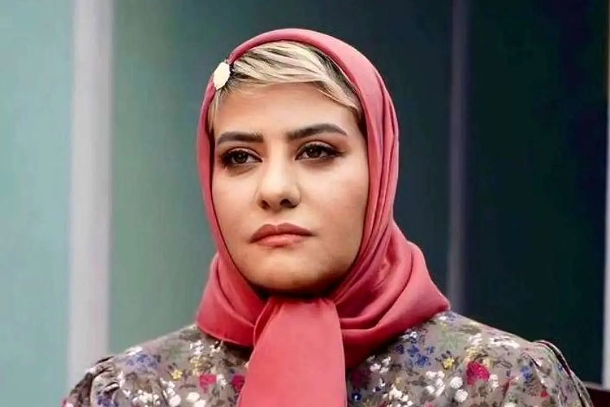 رابعه اسکویی در کنار استاد محمد علی کشاورز، 20 سال پیش
