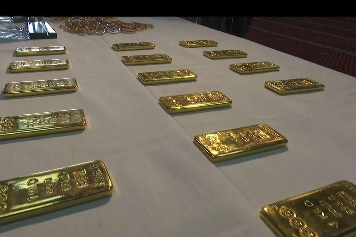 شمش‌های طلای قاچاق در فرودگاه مهرآباد کشف شد
