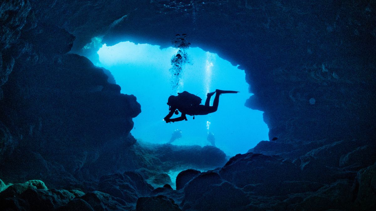 UnderwaterCaves