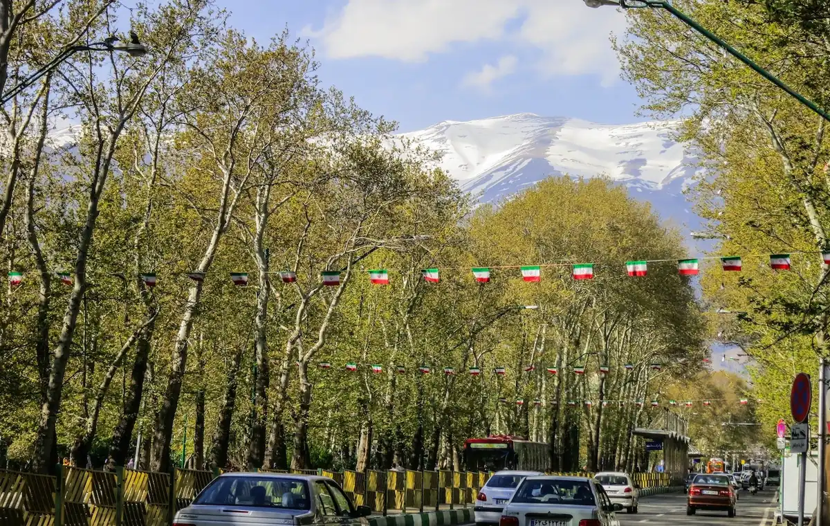 خیابان ولیعصر