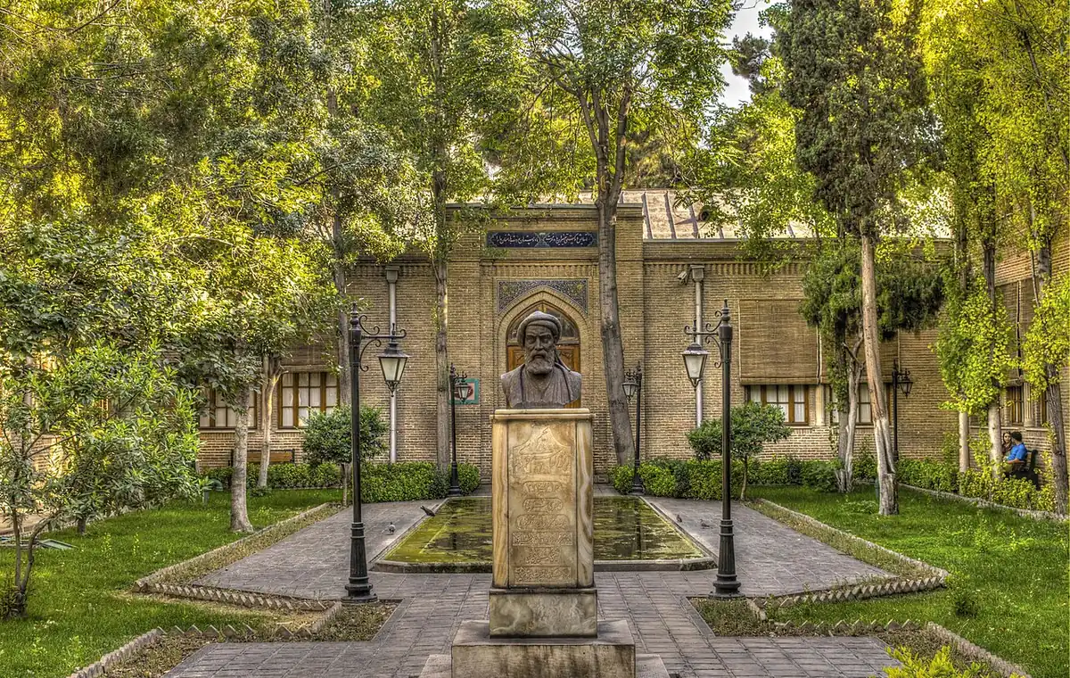 باغ موزه نگارستان
