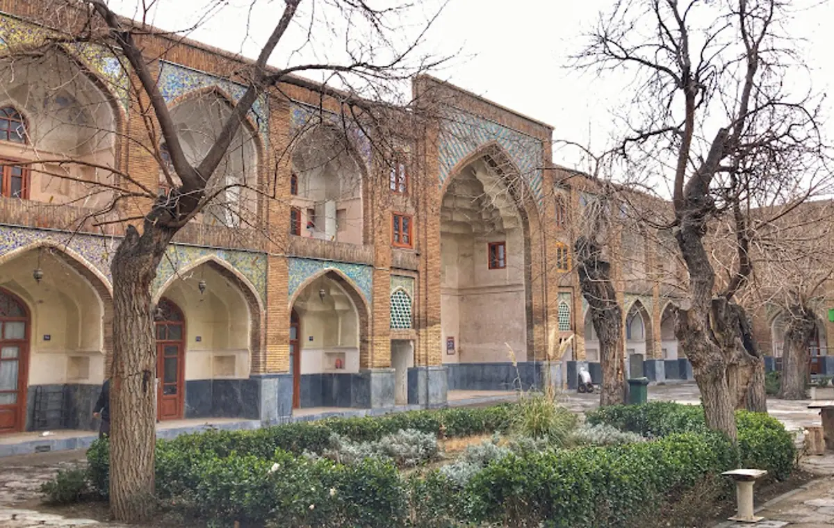 مدرسه عباسقلی‌خان