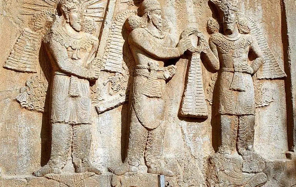 طاق بستان