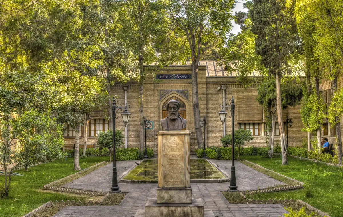 باغ موزه نگارستان